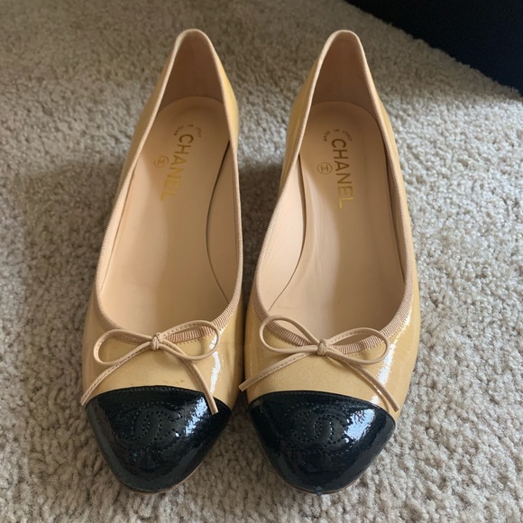 chanel kitten heel